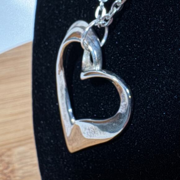Silver Tone Heart Pendant Necklace Open Statement Retro Love Valentines Gift - Picture 4 of 8